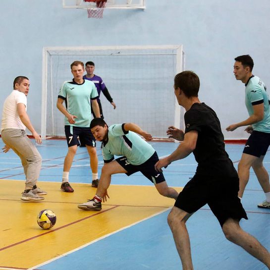 Горняцкий футбол