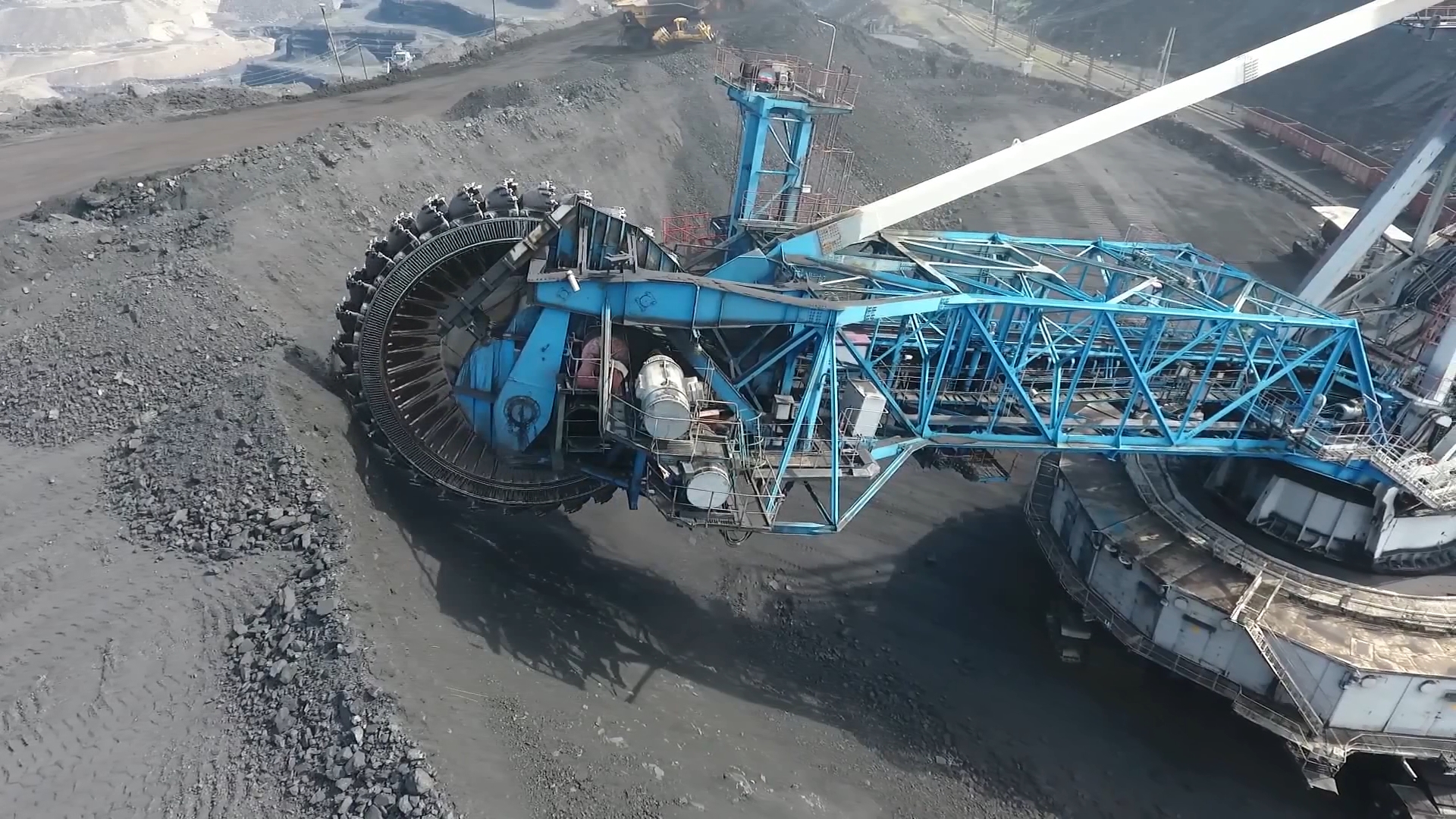 Экибастузский угольный разрез богатырь. Роторный экскаватор баггер 293. Угольный разрез богатырь казахстан. Экибастуз. Разрез богатырь комир.